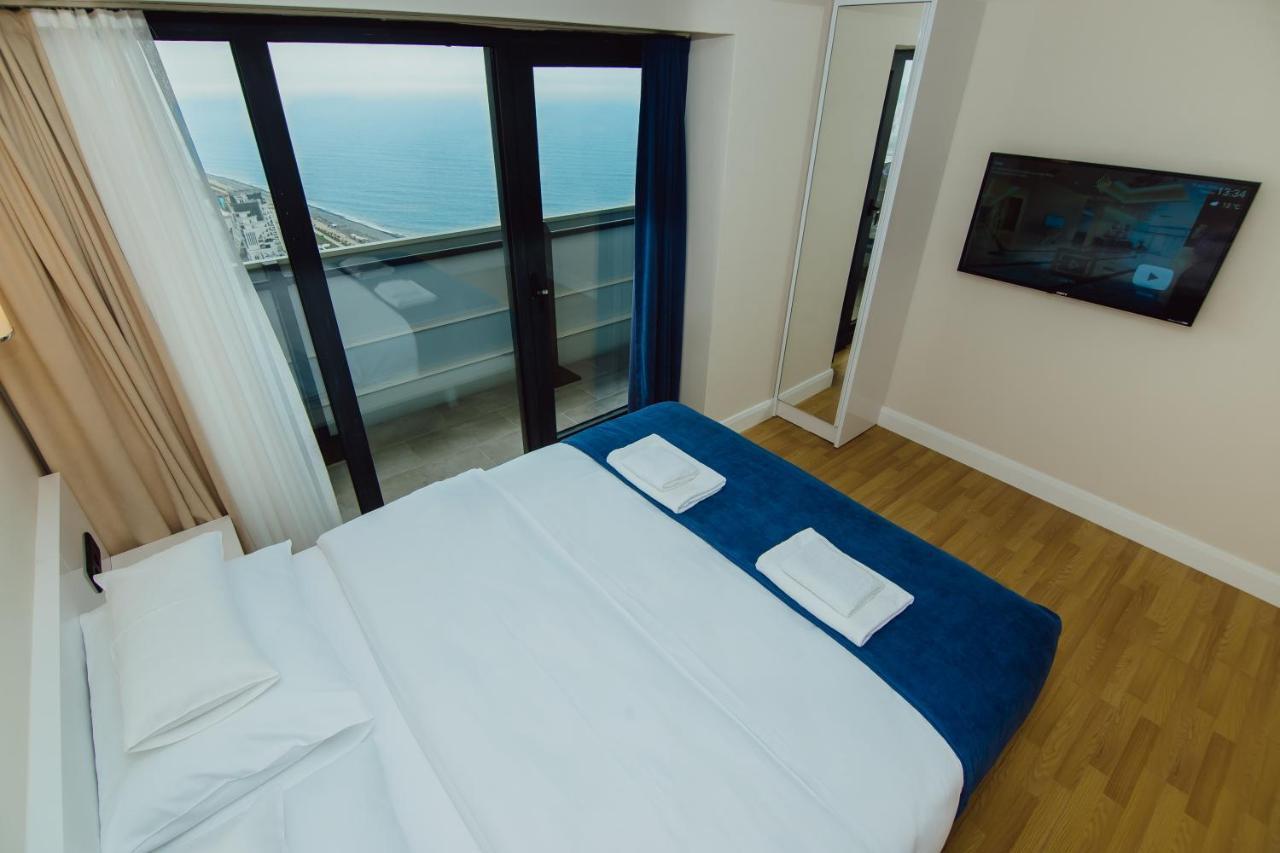 Premium Aparthotel With Sea View Batoemi Buitenkant foto